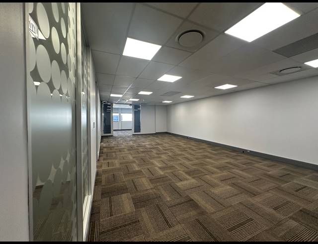 140.80M² OFFICE TO LET IN CENTURION CENTRAL